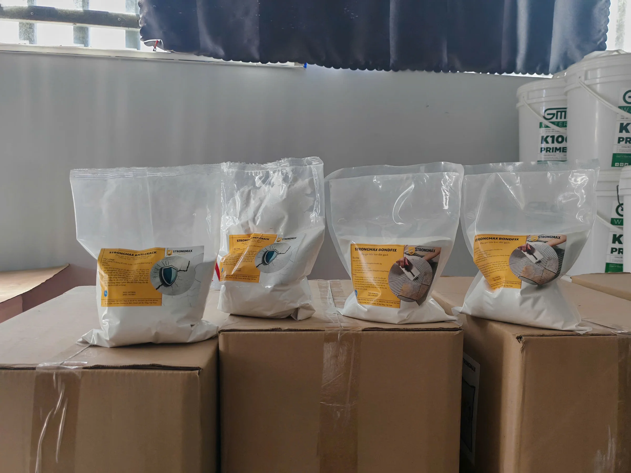 ĐẠI LÝ PHỤ GIA TRỘN KEO DÁN GẠCH HCM